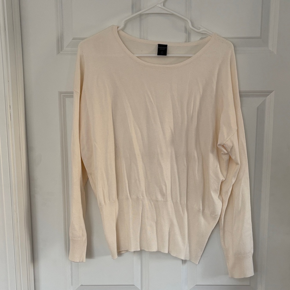 Elegant Cream Women's Crew Neck Sweater